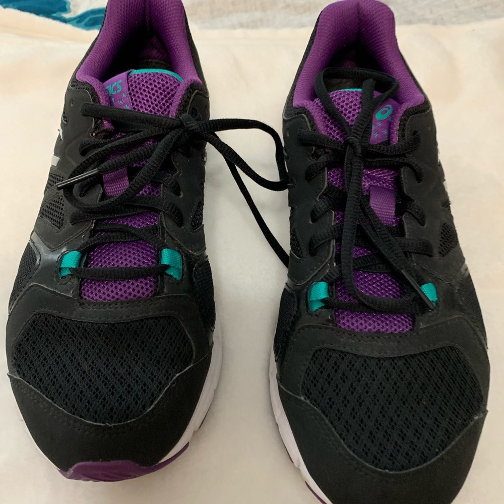 ASICS sneakers size 9. Black, purple and teal